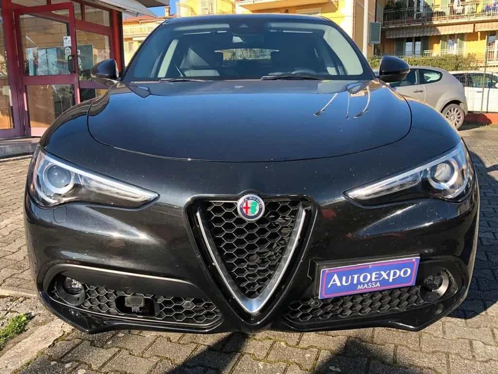 Alfa Romeo Stelvio 2.2 Turbodiesel 180 CV AT8 RW 04/2018-photo-2