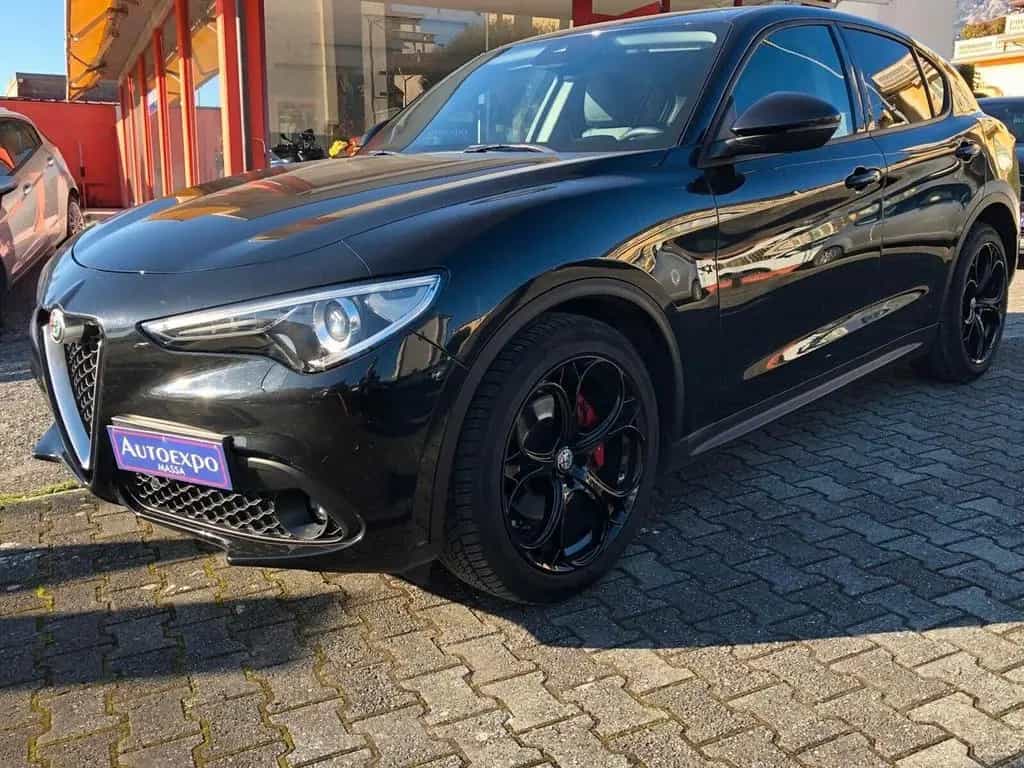 Alfa Romeo Stelvio 2.2 Turbodiesel 180 CV AT8 RW 04/2018-photo-3