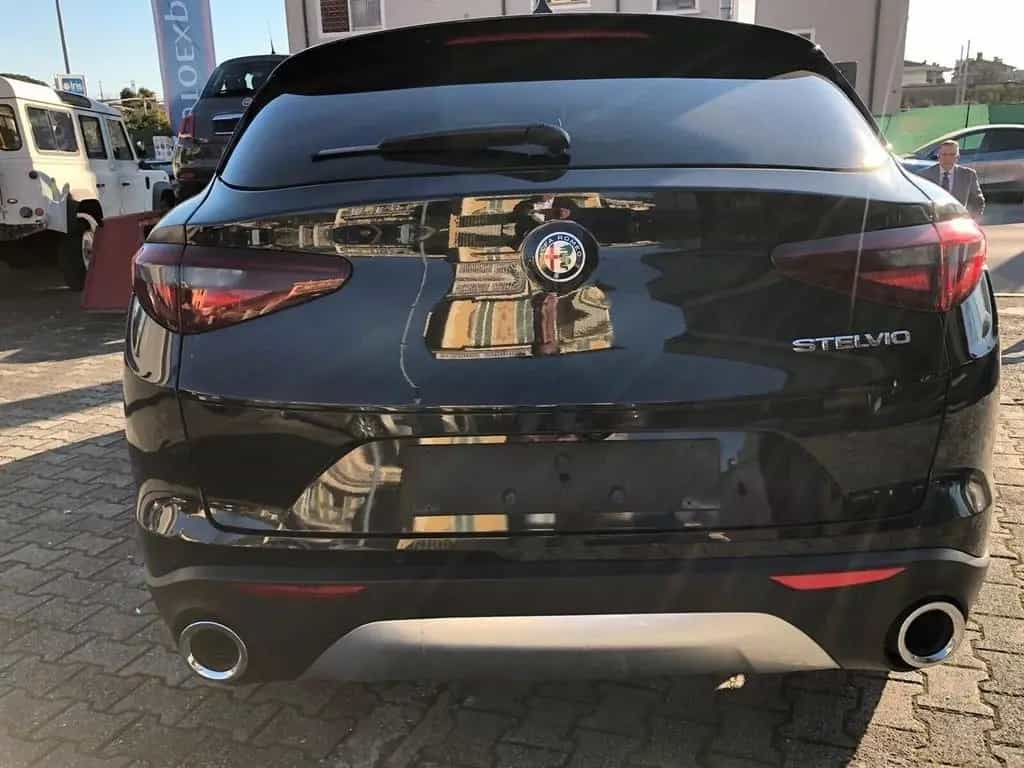 Alfa Romeo Stelvio 2.2 Turbodiesel 180 CV AT8 RW 04/2018-photo-6