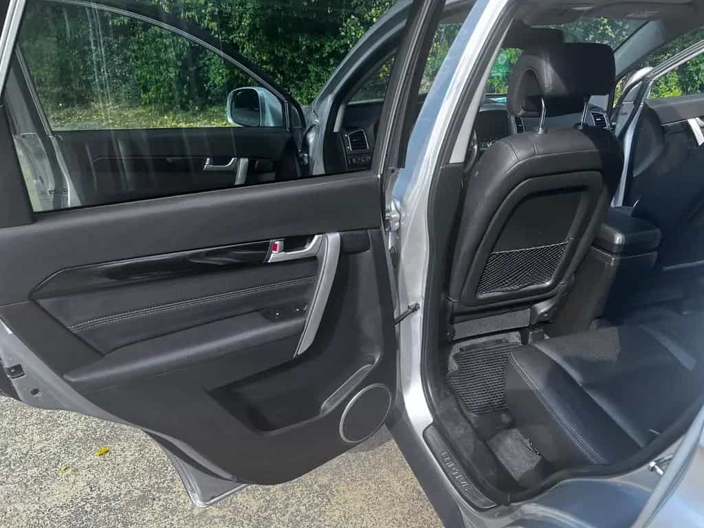 Chevrolet Captiva 2.2TD LTZ Auto AWD 7-Sitzer LTZ 11/2013-photo-8