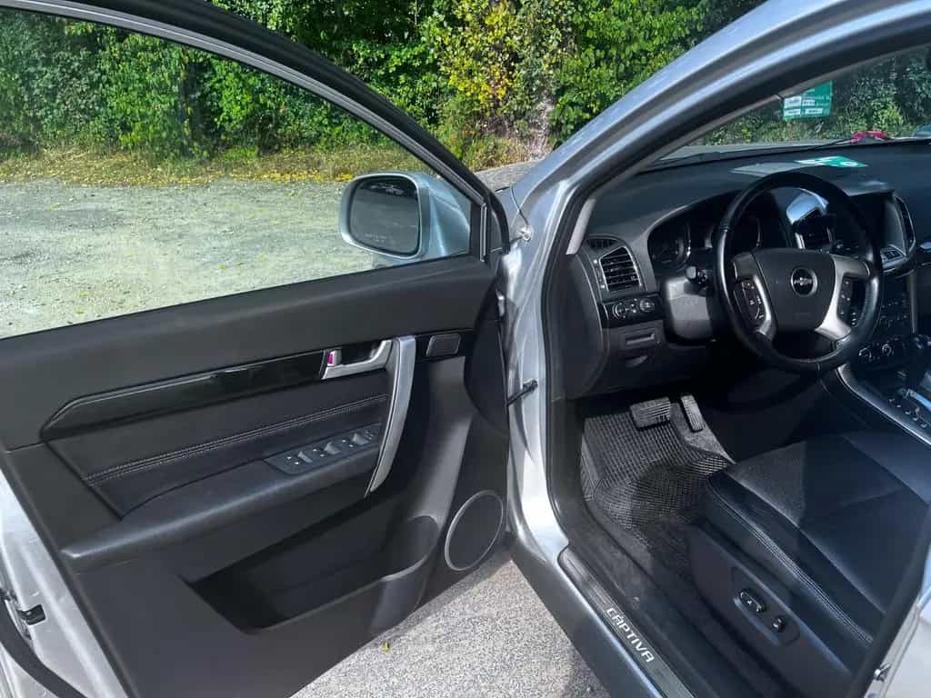Chevrolet Captiva 2.2TD LTZ Auto AWD 7-Sitzer LTZ 11/2013-photo-9