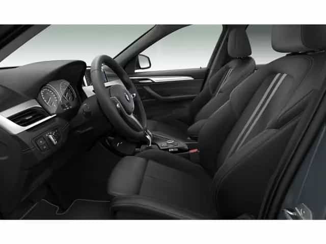 BMW X1 sDrive20i Sport Line Steptronic DCT Klimaaut. 12/2021-photo-2
