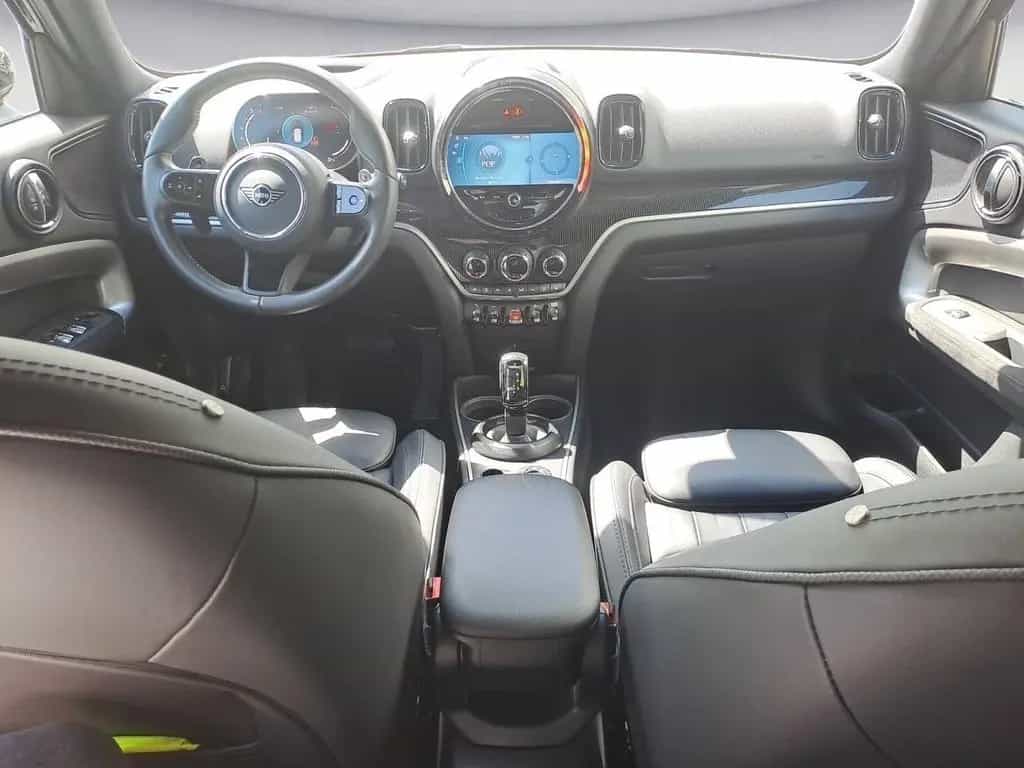 MINI Cooper Countryman Countryman Cooper S ALL4 AT Classic Trim Head Up 04/2023-photo-9