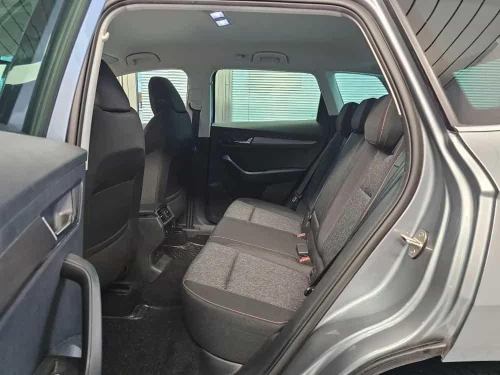 Skoda Karoq Clever AHK,Navi,App-Connect,Sitzheizung 05/2022-photo-5