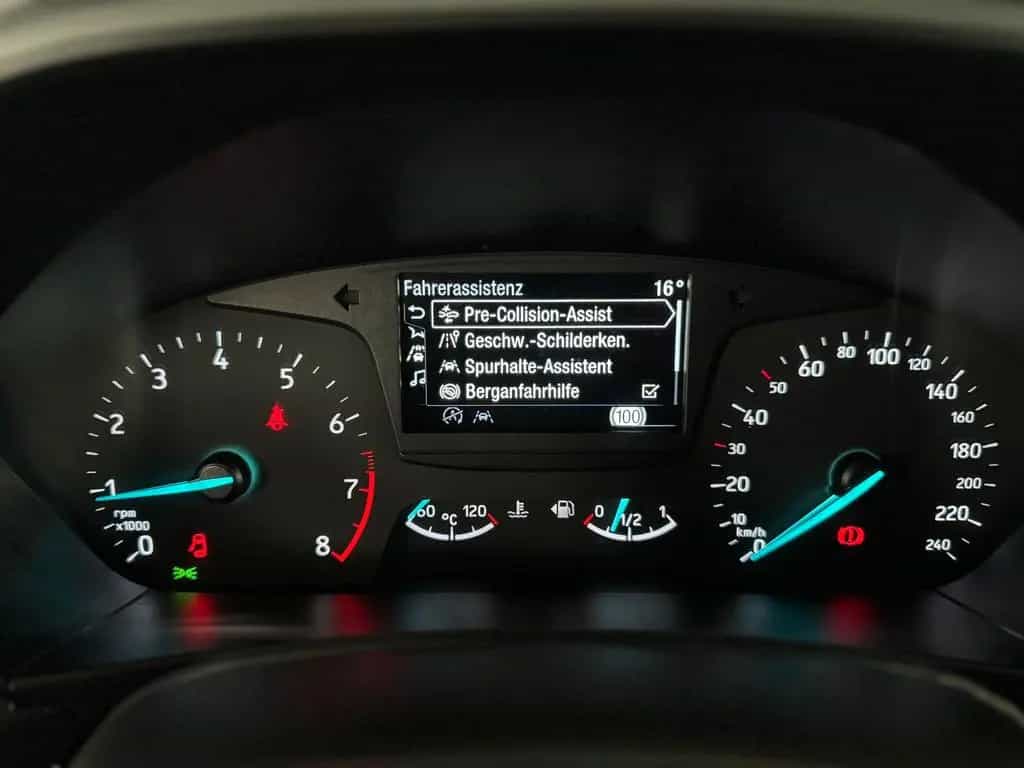 Ford Focus Turnier 1.0 EcoBoost Trend *HU-NEU*2.HAND* 01/2019-photo-11