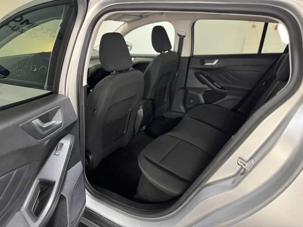 Ford Focus Turnier 1.0 EcoBoost Trend *HU-NEU*2.HAND* 01/2019-photo-21