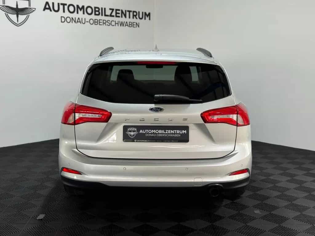 Ford Focus Turnier 1.0 EcoBoost Trend *HU-NEU*2.HAND* 01/2019-photo-4