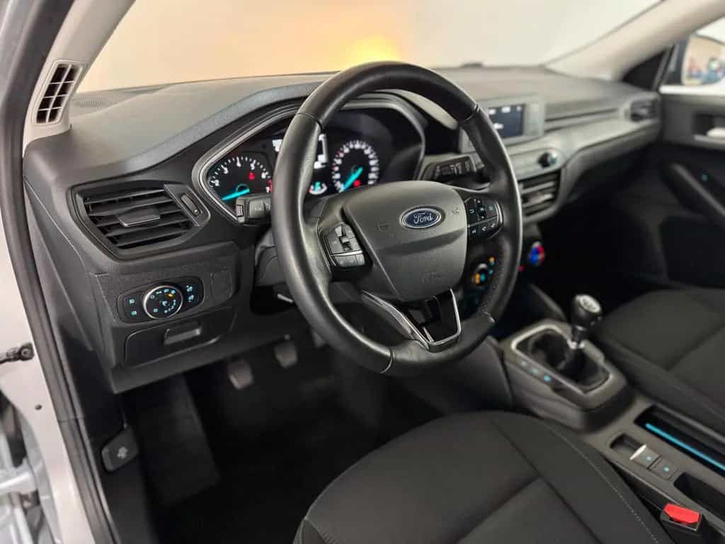 Ford Focus Turnier 1.0 EcoBoost Trend *HU-NEU*2.HAND* 01/2019-photo-8