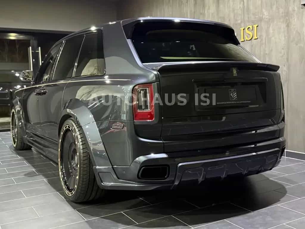 Rolls-Royce Cullinan NOVITEC OVERDOSE WIDEBODY,VIP,24" 3xTV 10/2021-photo-11