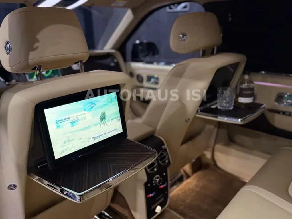 Rolls-Royce Cullinan NOVITEC OVERDOSE WIDEBODY,VIP,24" 3xTV 10/2021-photo-32