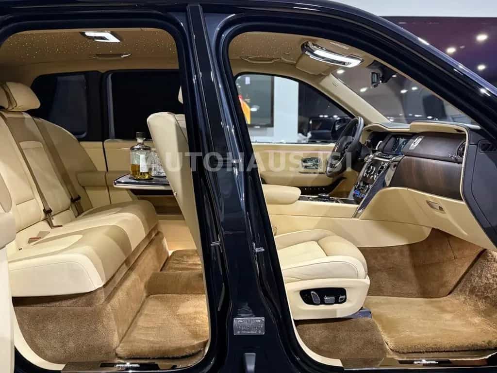 Rolls-Royce Cullinan NOVITEC OVERDOSE WIDEBODY,VIP,24" 3xTV 10/2021-photo-38