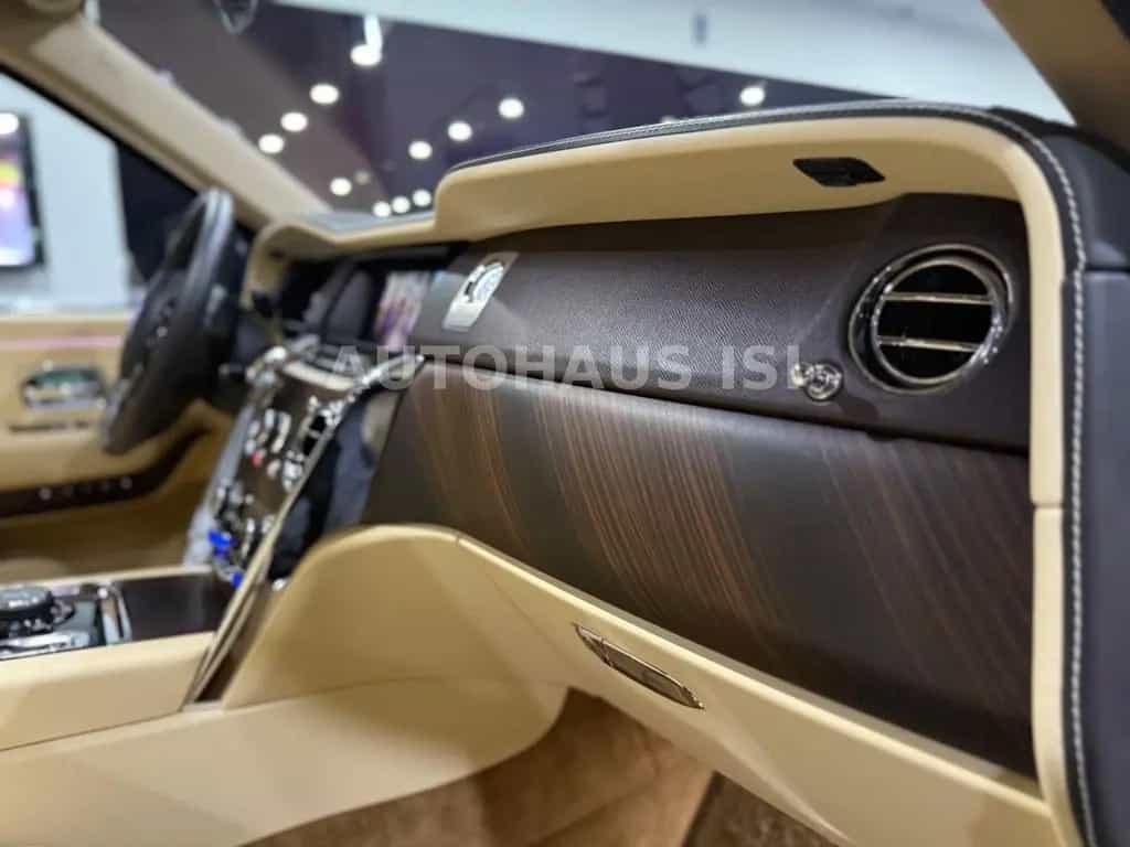 Rolls-Royce Cullinan NOVITEC OVERDOSE WIDEBODY,VIP,24" 3xTV 10/2021-photo-43
