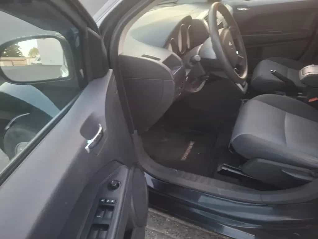 Dodge Caliber SE 03/2009-photo-17