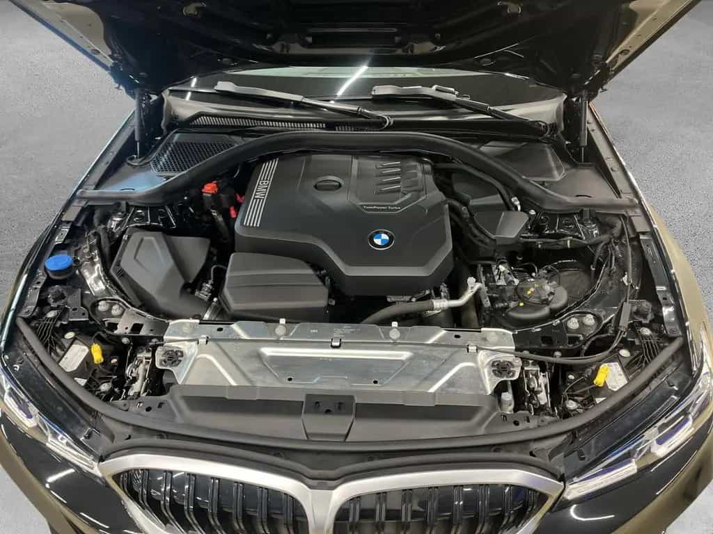 BMW 318 i TOURING AUTOMATIK LC PROF LED PDC KAMERA 01/2024-photo-13