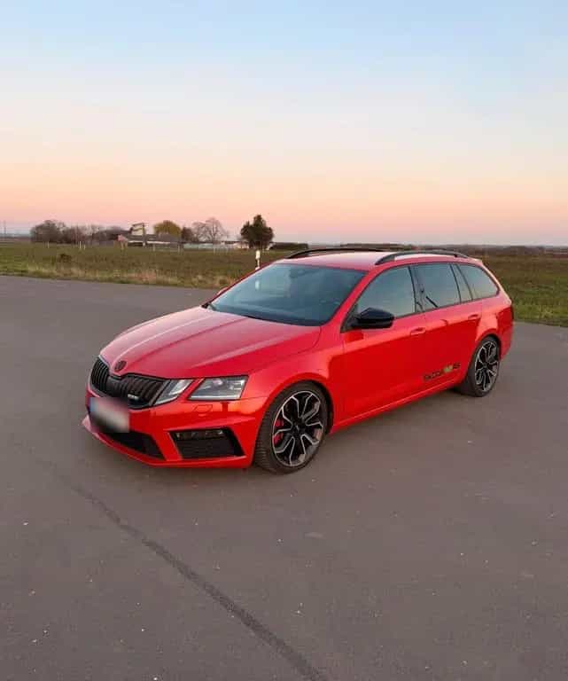 Skoda Octavia RS 2.0 245ps AHK 8 fach bereift 01/2020-photo-0