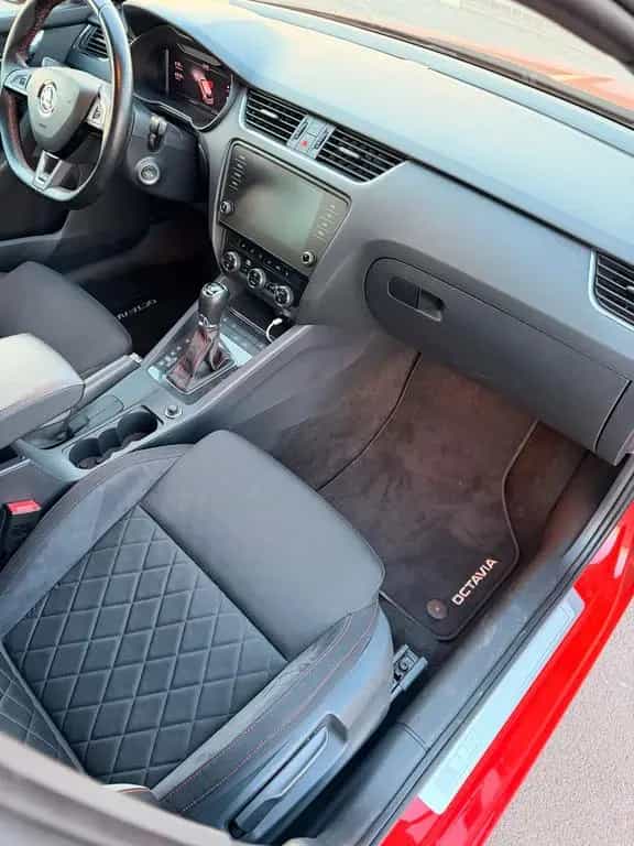 Skoda Octavia RS 2.0 245ps AHK 8 fach bereift 01/2020-photo-4
