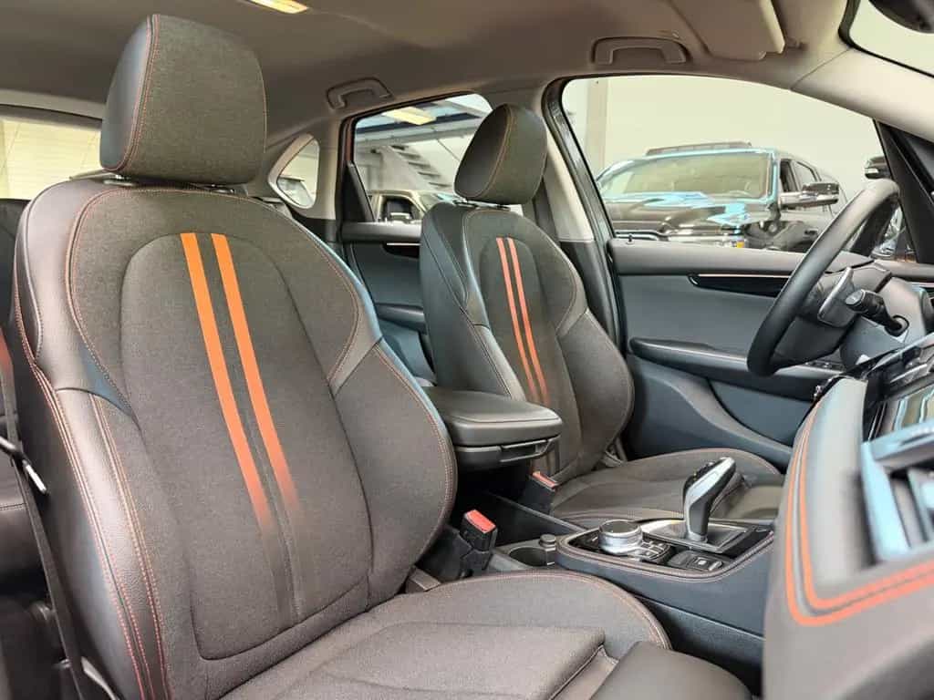 BMW 218 Active Tourer 218d Active Tourer Sport Line HUD Keyless Kamera 10/2018-photo-23
