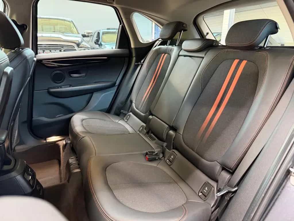 BMW 218 Active Tourer 218d Active Tourer Sport Line HUD Keyless Kamera 10/2018-photo-24