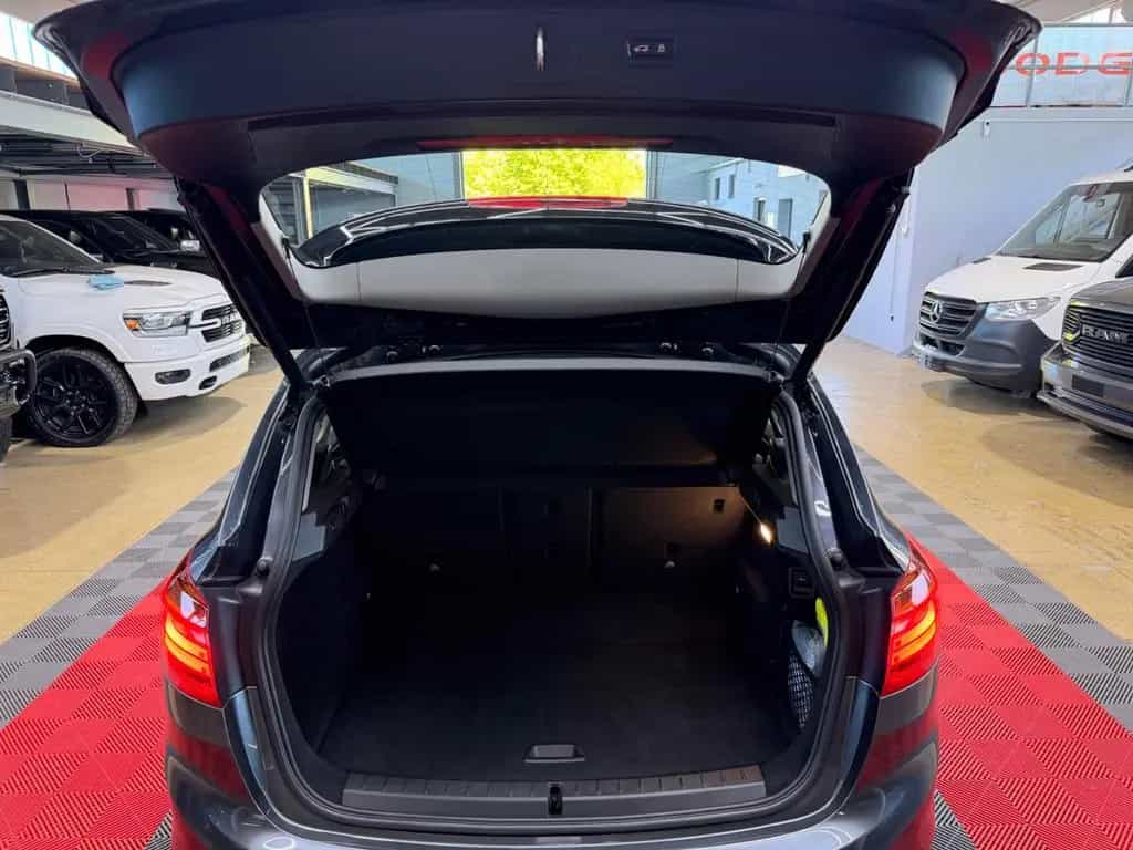 BMW 218 Active Tourer 218d Active Tourer Sport Line HUD Keyless Kamera 10/2018-photo-25