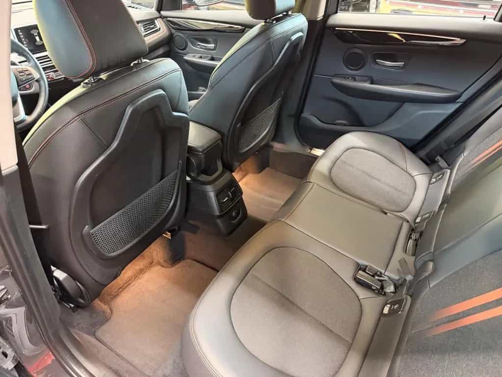 BMW 218 Active Tourer 218d Active Tourer Sport Line HUD Keyless Kamera 10/2018-photo-28
