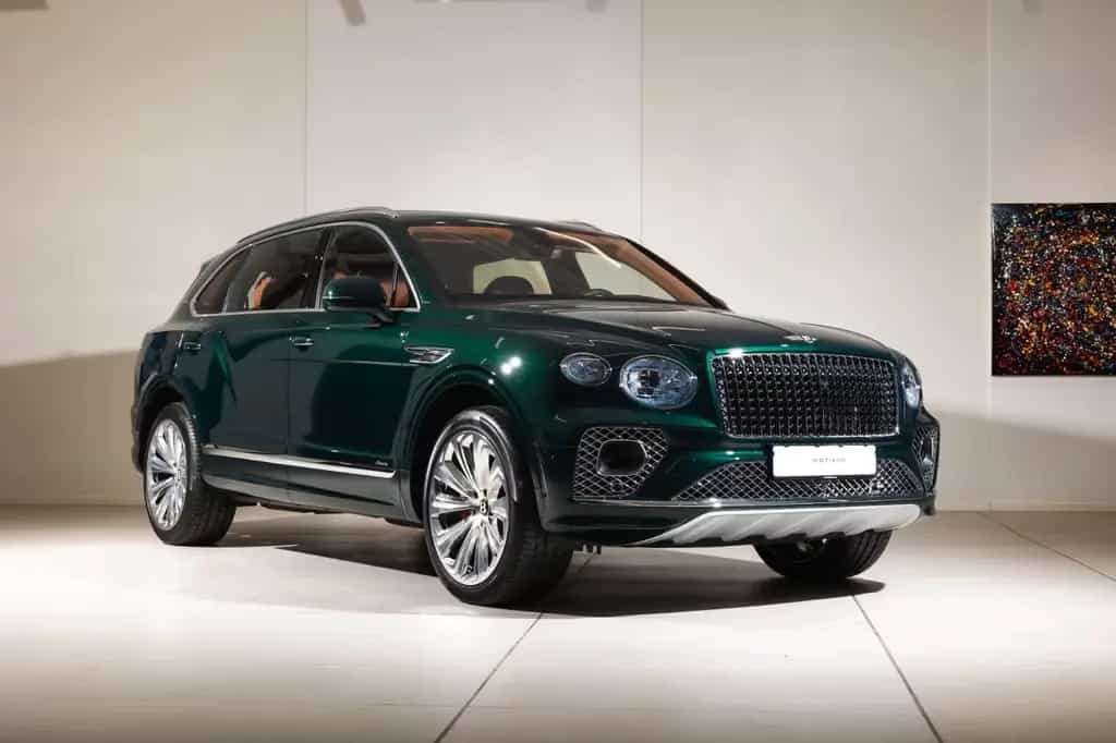 Bentley Bentayga 4.0 V8 EWB Azure 4WD Autom. 01/2023-photo-0