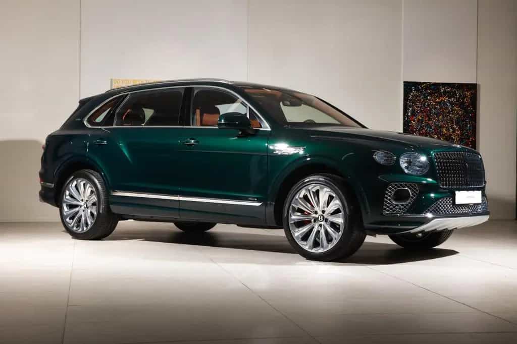 Bentley Bentayga 4.0 V8 EWB Azure 4WD Autom. 01/2023-photo-1