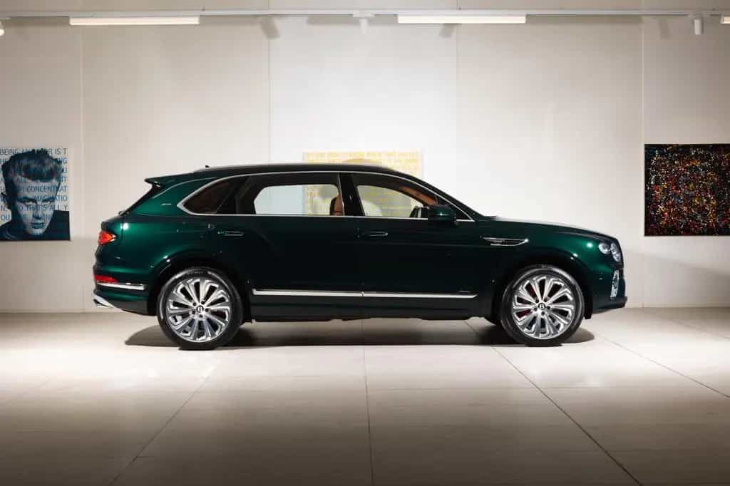 Bentley Bentayga 4.0 V8 EWB Azure 4WD Autom. 01/2023-photo-2