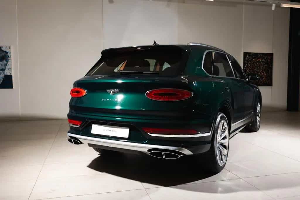 Bentley Bentayga 4.0 V8 EWB Azure 4WD Autom. 01/2023-photo-4