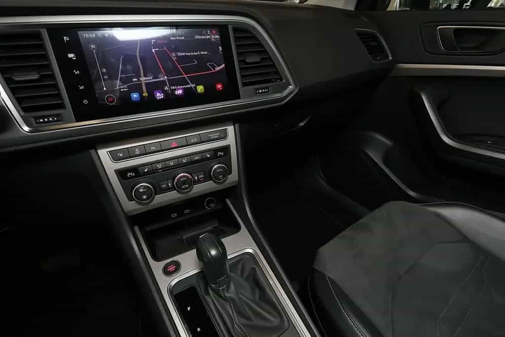 Seat Ateca Xperience 4Drive AHK+KAMERA+18" 09/2021-photo-8
