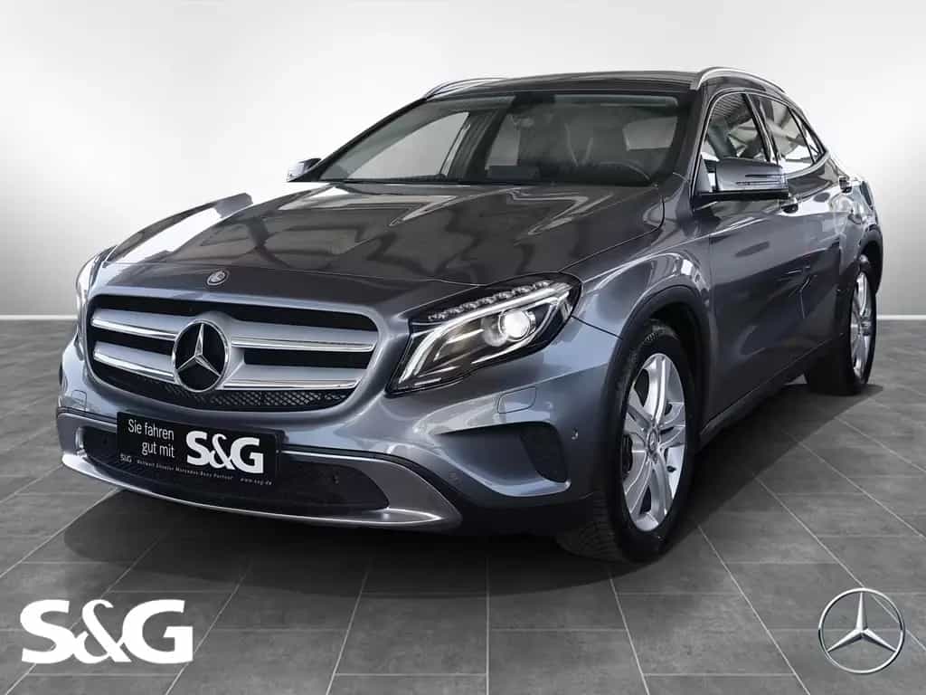 Mercedes-Benz GLA 180 Sport KAMERA+NAVIGATION+PARKPILOT+XENON 02/2017-photo-0