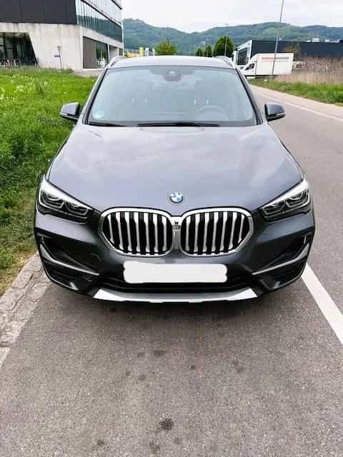 BMW X1 sDrive20d xLine | Head-Up | Top gepflegt 08/2019-photo-2