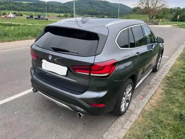 BMW X1 sDrive20d xLine | Head-Up | Top gepflegt 08/2019-photo-3