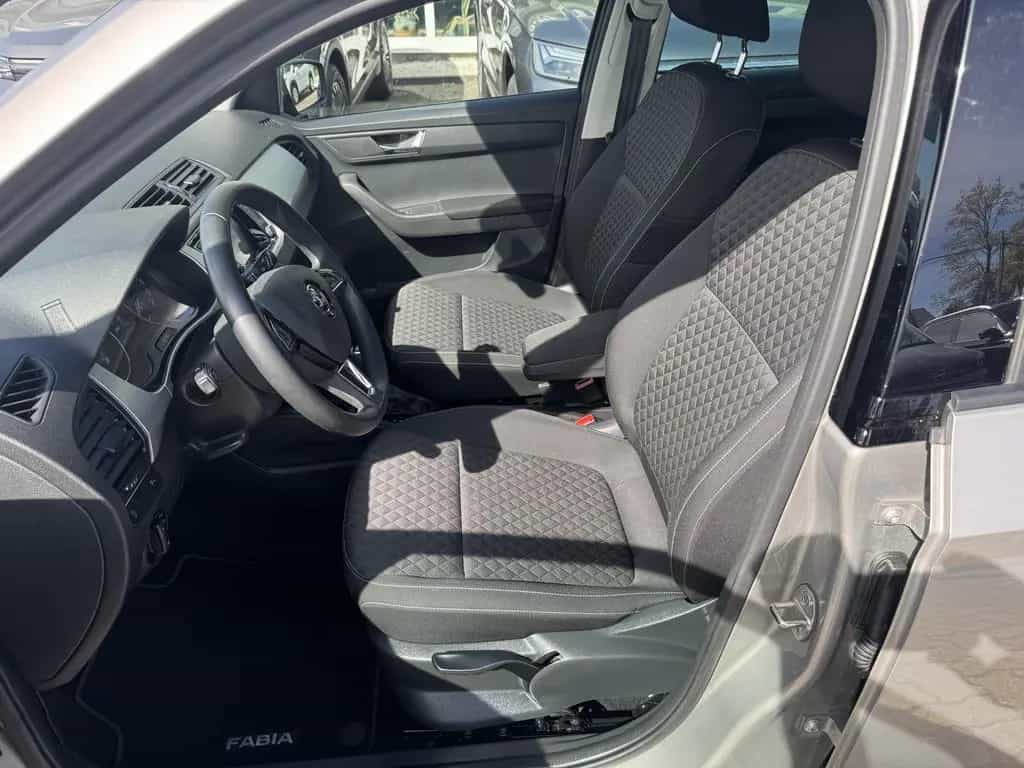Skoda Fabia drive 1.0 TSI Automatik 03/2018-photo-9
