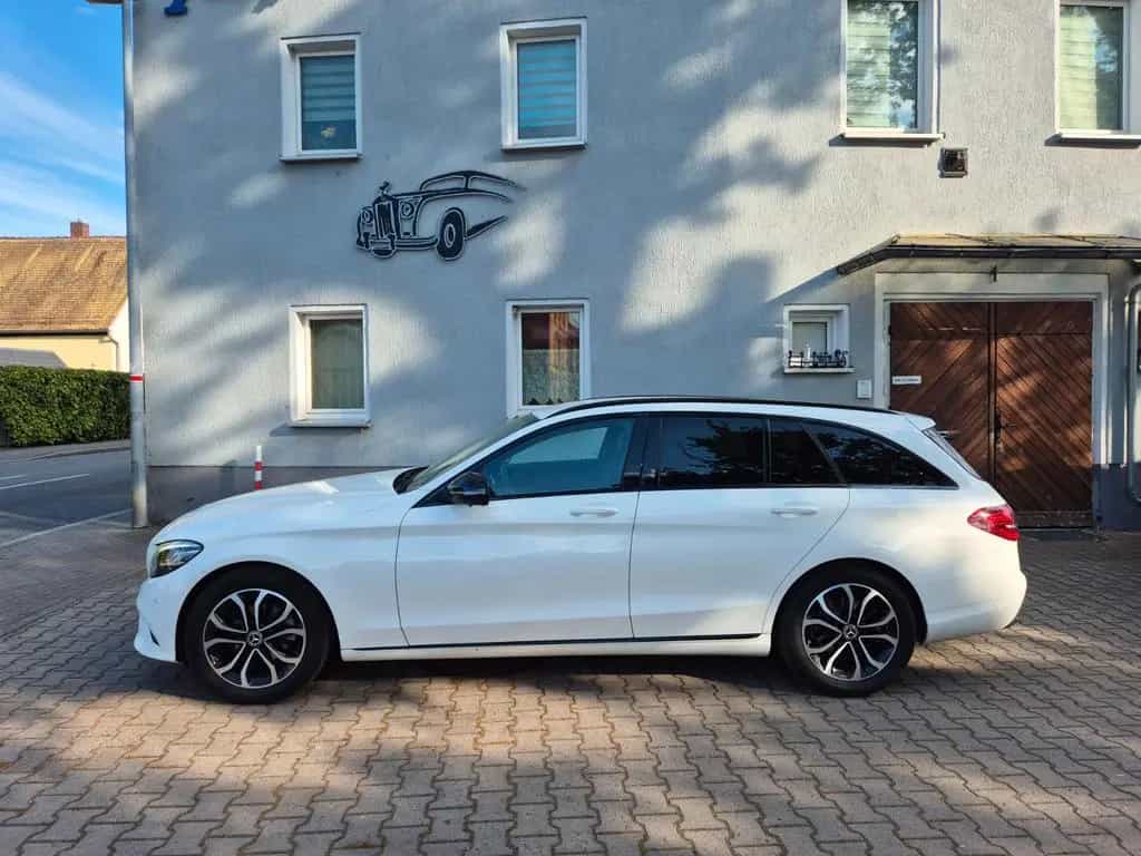 Mercedes-Benz C 180 T CGI,Navi,Leder 09/2018-photo-28