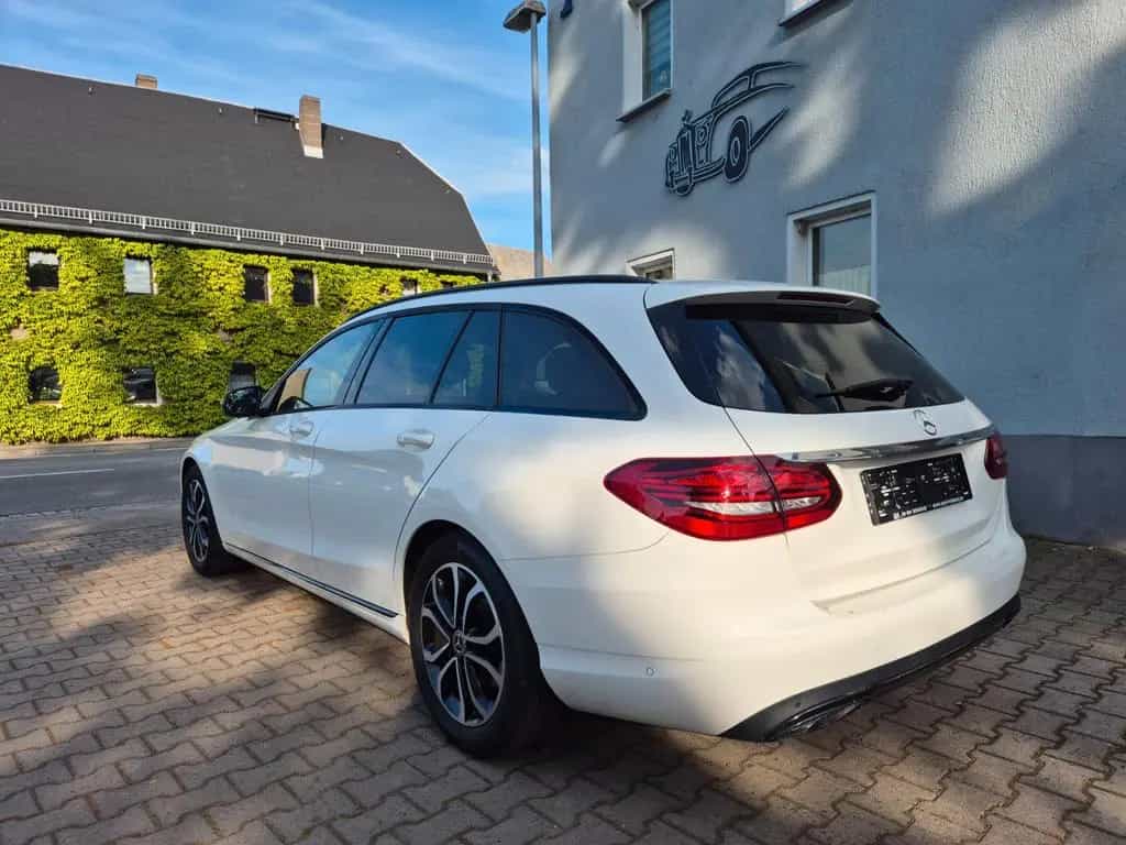 Mercedes-Benz C 180 T CGI,Navi,Leder 09/2018-photo-30