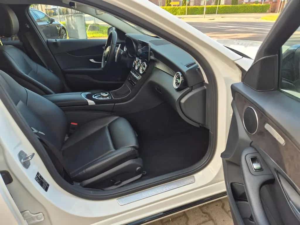 Mercedes-Benz C 180 T CGI,Navi,Leder 09/2018-photo-38