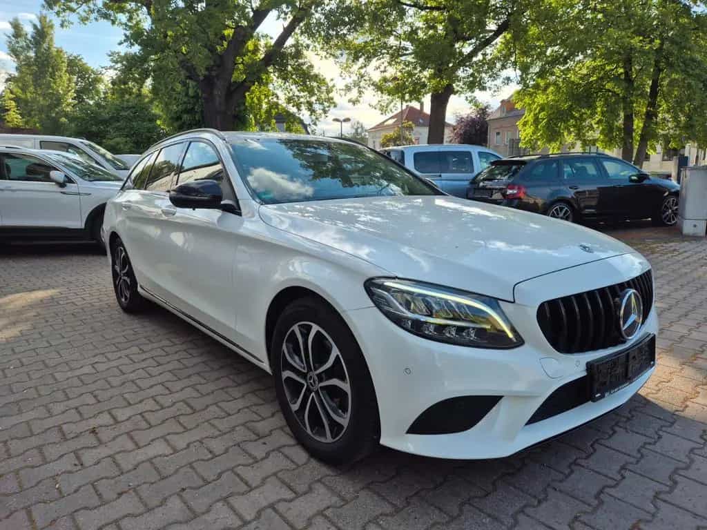 Mercedes-Benz C 180 T CGI,Navi,Leder 09/2018-photo-39