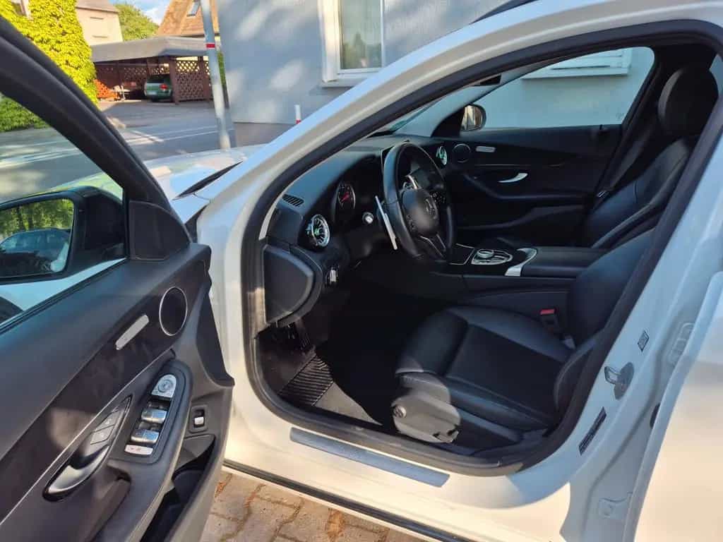 Mercedes-Benz C 180 T CGI,Navi,Leder 09/2018-photo-41