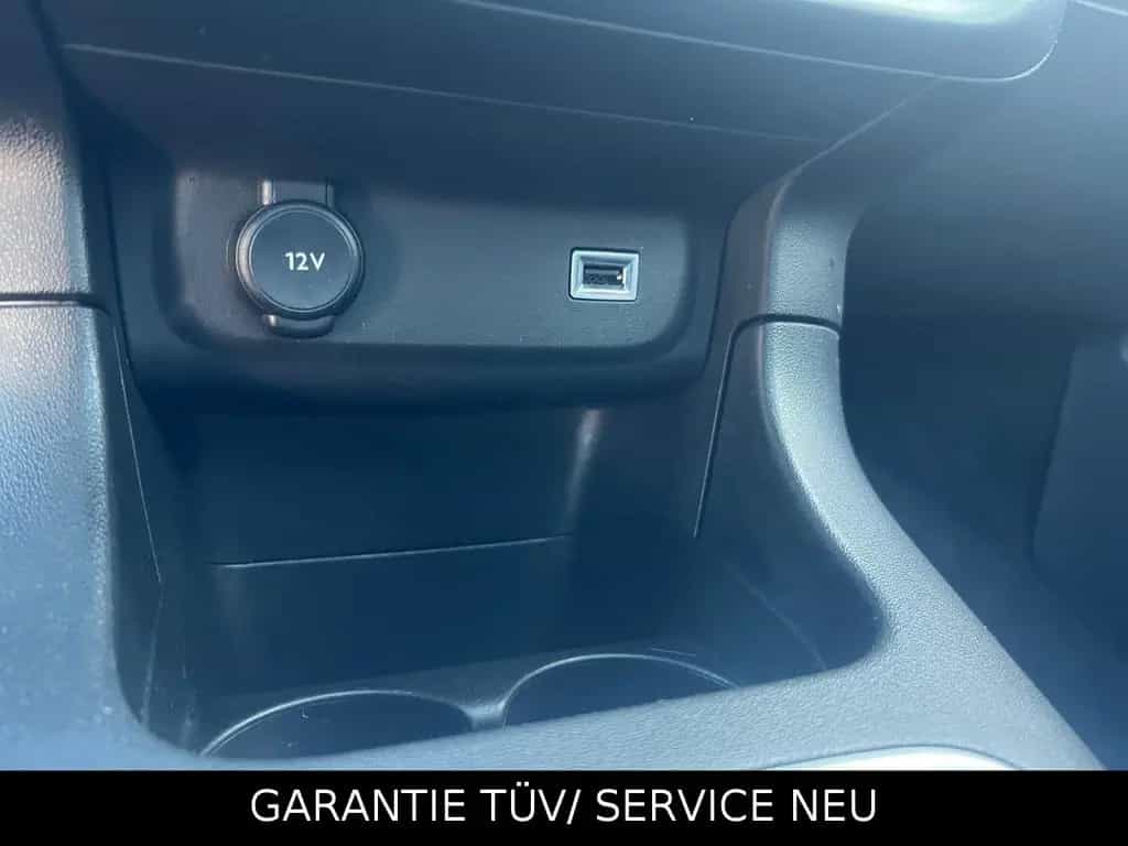 Citroën C3 Shine Cam Spur Ass. Panorama MFL Navi Tempoma 03/2019-photo-41