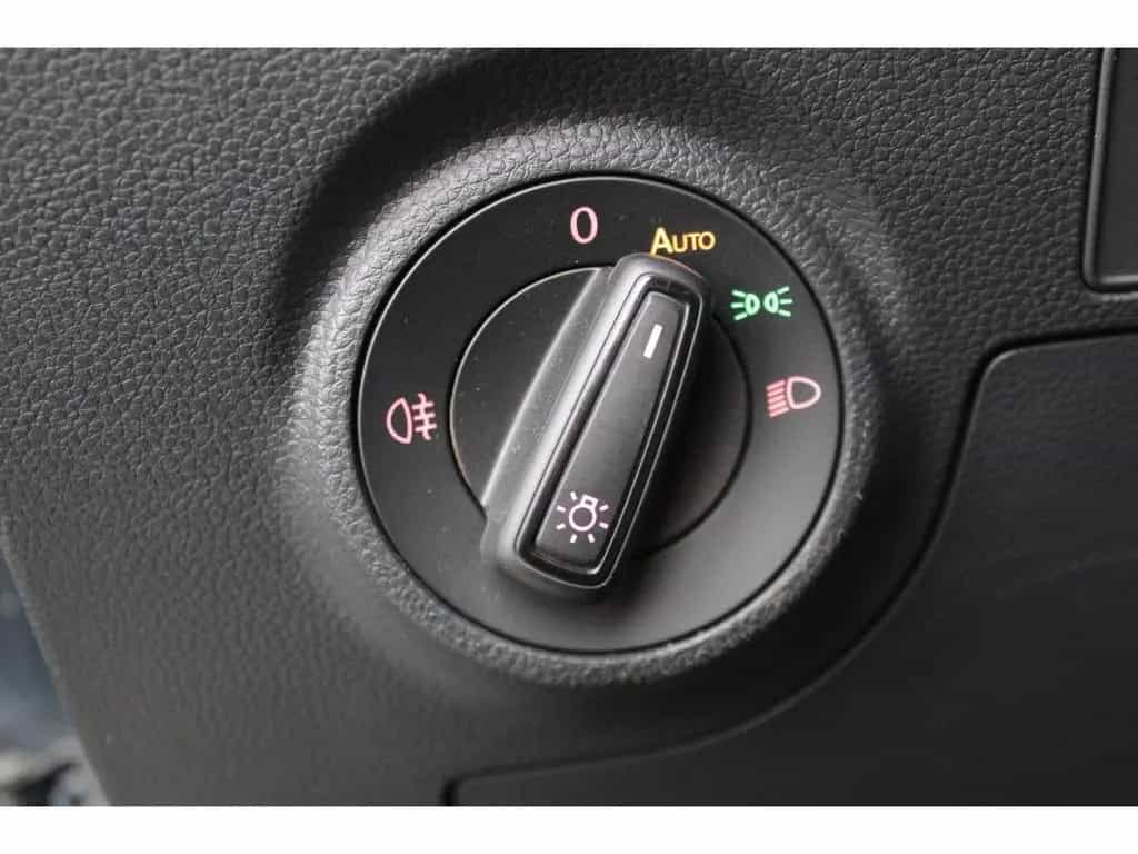 Seat Arona 1.0 TSI Xperience AHK KAMERA LED ACC NAVI 06/2022-photo-11