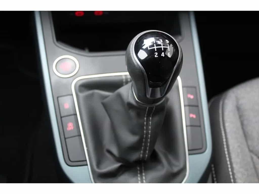 Seat Arona 1.0 TSI Xperience AHK KAMERA LED ACC NAVI 06/2022-photo-23