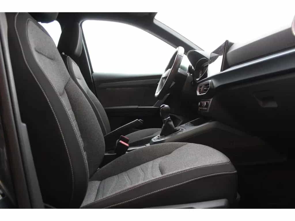 Seat Arona 1.0 TSI Xperience AHK KAMERA LED ACC NAVI 06/2022-photo-27