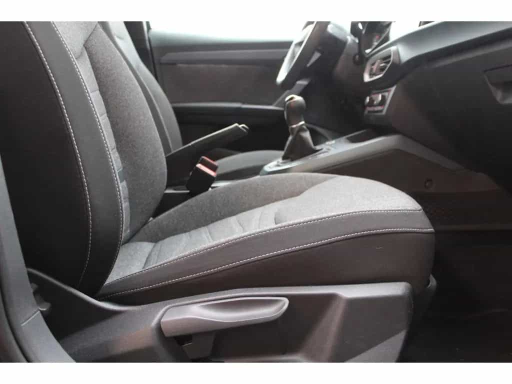 Seat Arona 1.0 TSI Xperience AHK KAMERA LED ACC NAVI 06/2022-photo-28