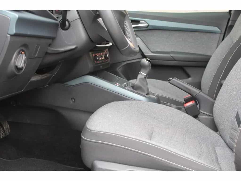Seat Arona 1.0 TSI Xperience AHK KAMERA LED ACC NAVI 06/2022-photo-9
