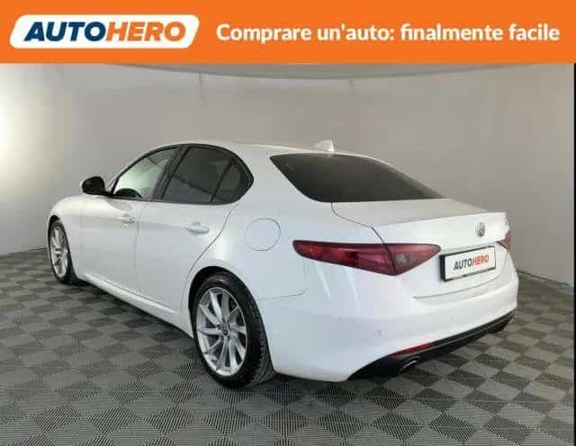 Alfa Romeo Giulia ALFA ROMEO Giulia 2.2 Turbodiesel 180 CV Super 11/2017-photo-3