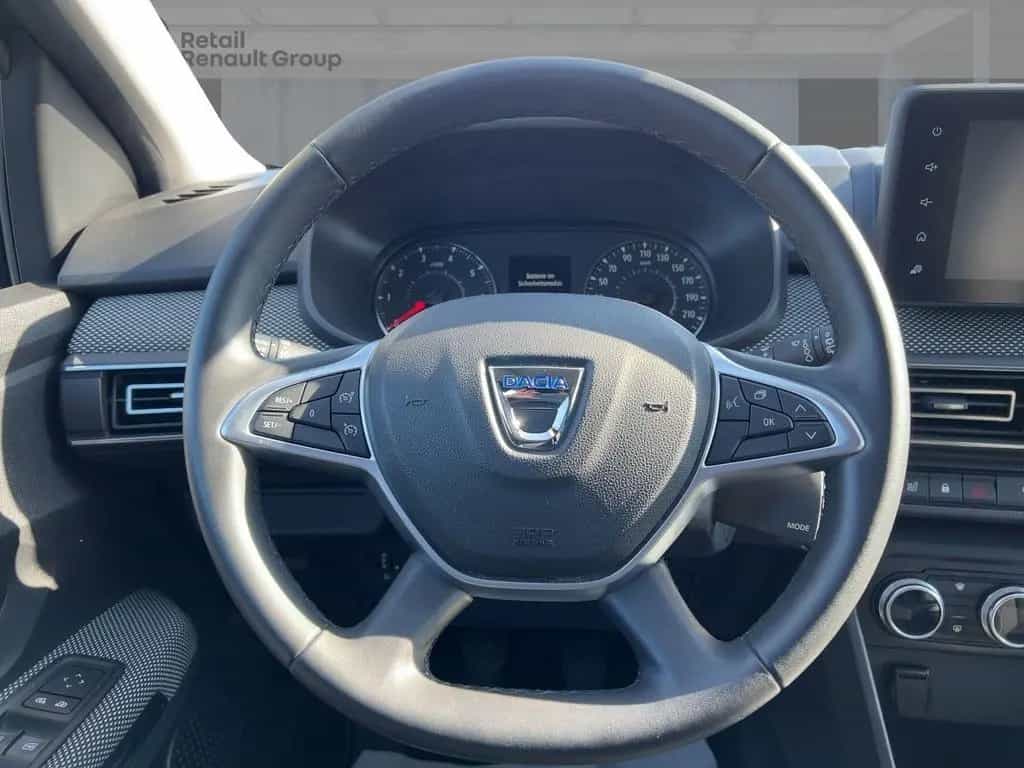 Dacia Jogger EXTREME+ TCe 110 8 FACH BEREIFT 07/2022-photo-10