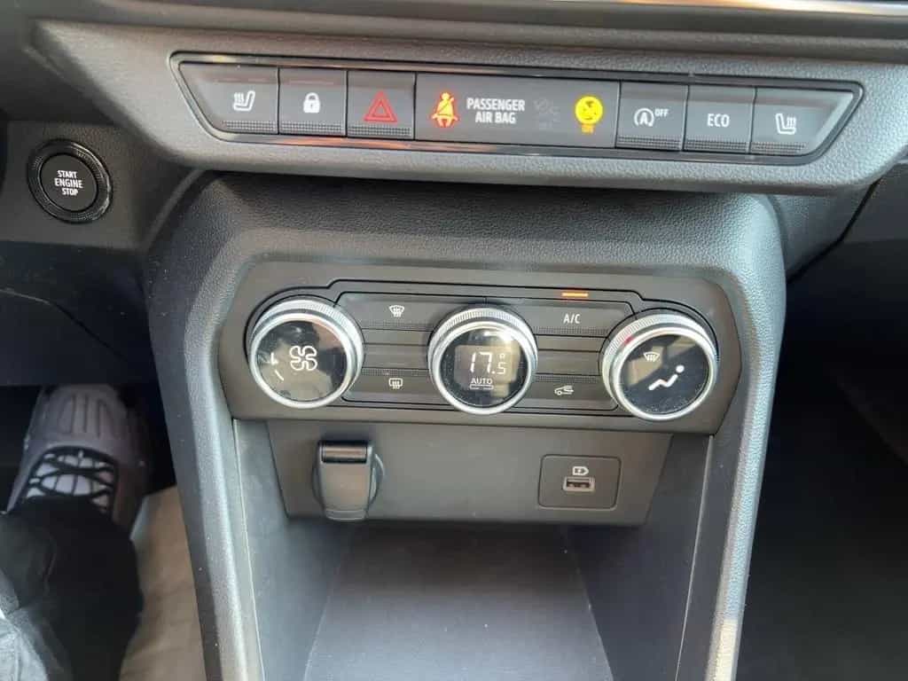 Dacia Jogger EXTREME+ TCe 110 8 FACH BEREIFT 07/2022-photo-15