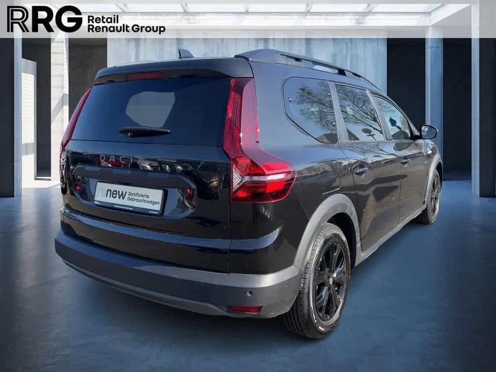 Dacia Jogger EXTREME+ TCe 110 8 FACH BEREIFT 07/2022-photo-4