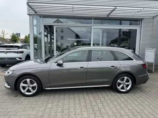 Audi A4 35 2.0 TFSI Avant advanced  Leder Navi LED AC 05/2021-photo-4