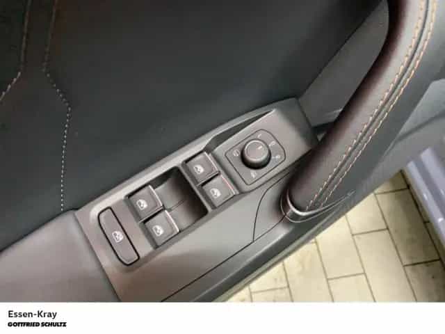 Cupra Leon 2.0 TSI DSG LED Navi Kamera Sitzheizung 04/2023-photo-9